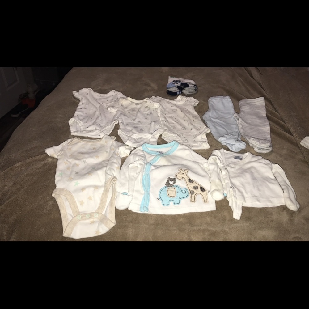 Baby boy clothing bundle 0 to 3 and newborn